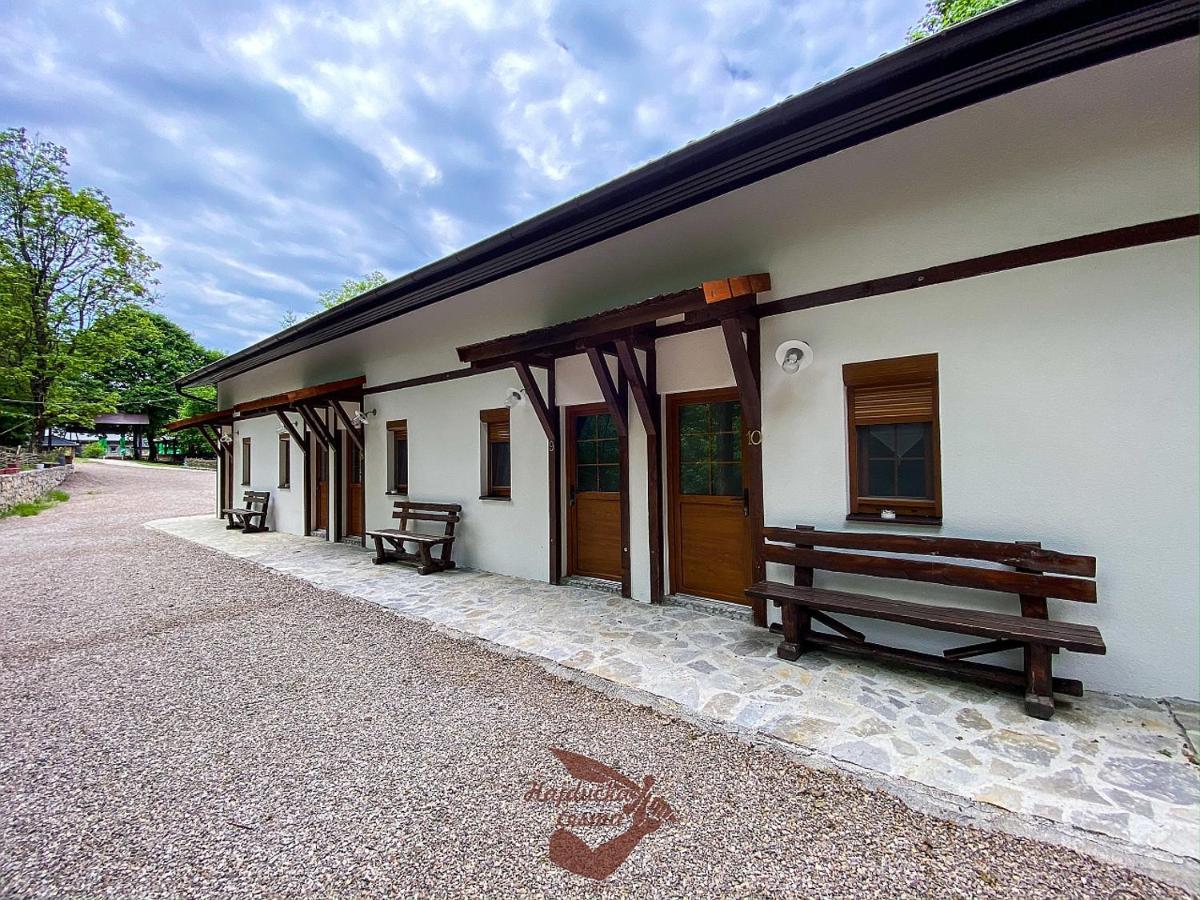 Holiday Park Hajducka Cesma Dubovsko Exterior photo